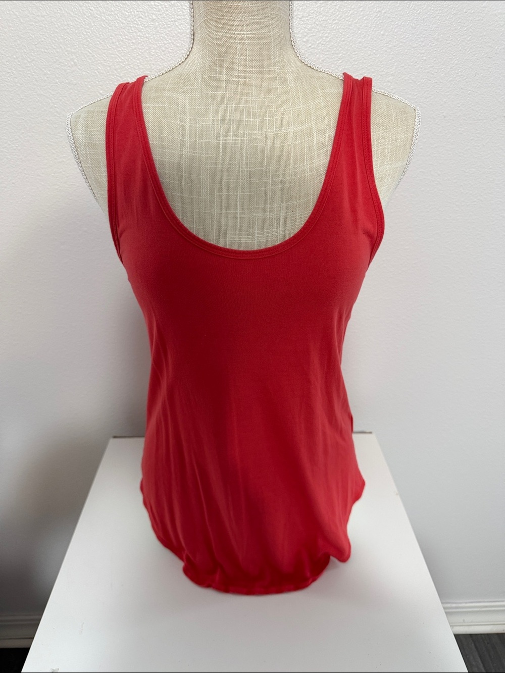 Old Navy Coral Scoop Neck Tank